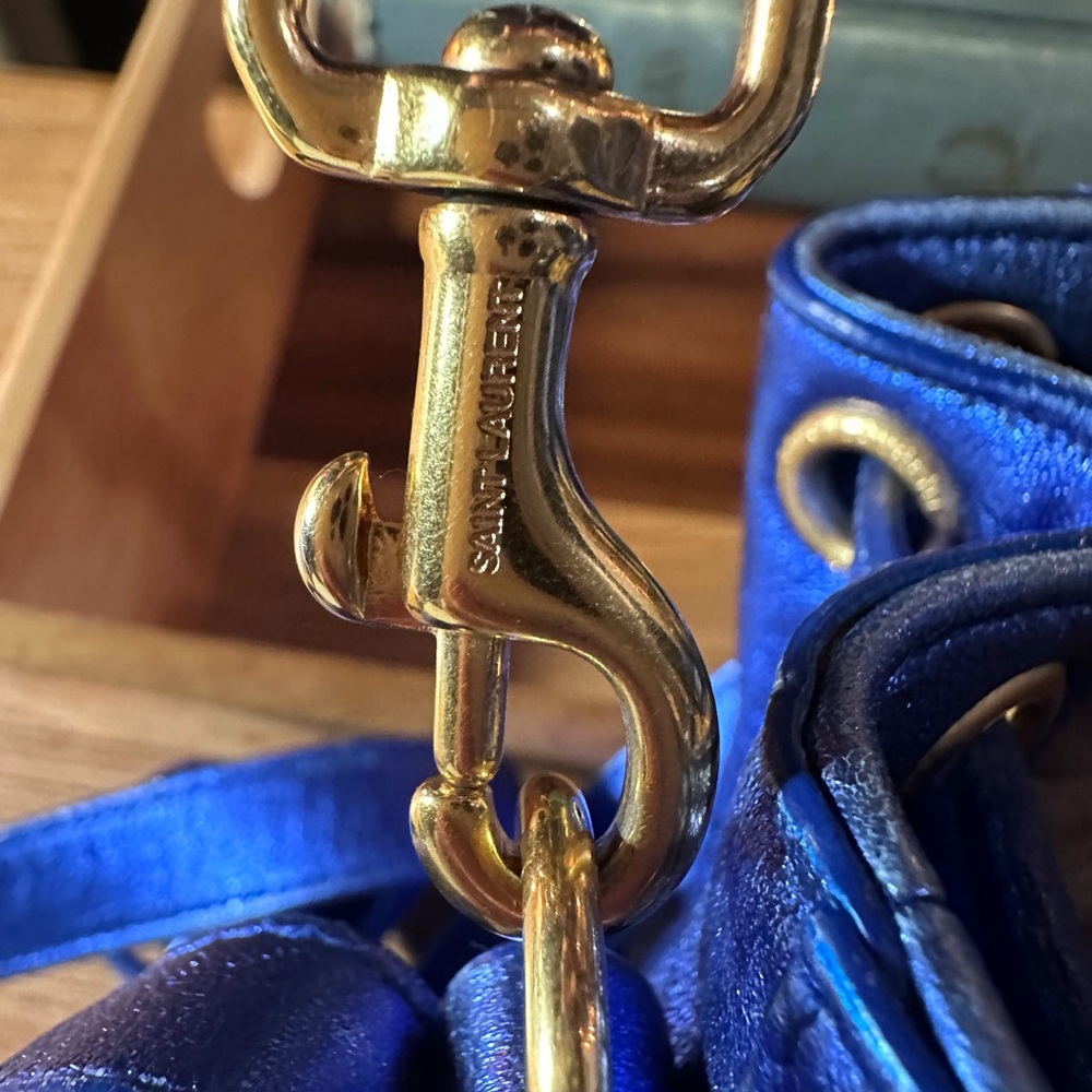 Saint Laurent Metallic Cobalt Blue Leather Emmanuel 2-way Crossbody Bucket Bag - Picture 14 of 15